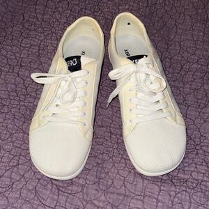 Xero Dillon White and Cream Sneakers Men’s size 11.5